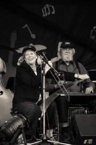 Skiffle Band, Tudor Square, Sheffield Flickr | Facebook