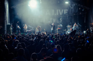 Reverend and the Makers Reverend and the Makers Reverend and the Makers Reverend and the Makers Reverend and the Makers…