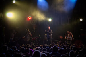 Reverend and the Makers Reverend and the Makers Reverend and the Makers Reverend and the Makers Reverend and the Makers…