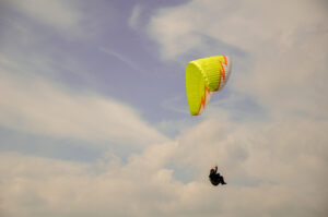 Paragliding, atop Mam Tor Paragliding, atop Mam Tor Paragliding, atop Mam Tor Paragliding, atop Mam Tor Paragliding, at…