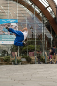 Lorian Biet Lorian Biet Lorian Biet Lorian Biet Lorian Biet Lorian Biet - Parkour, Breakdancing and Tricking