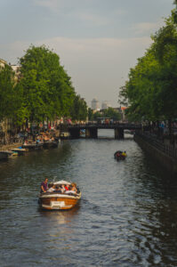 Canal cruisin'