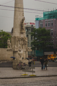 Wet Monument