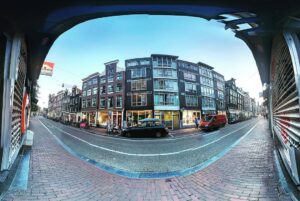 #throwback to wandering around #Amsterdam streets with @kushmasterdenchworth, last month. (at Haarlemmerstraat Amsterda…