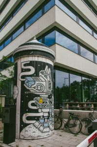 Robot Dog Graffiti